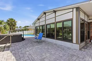 1119 Seabreeze Ln, Gulf Breeze, FL 32563 - Photo 33