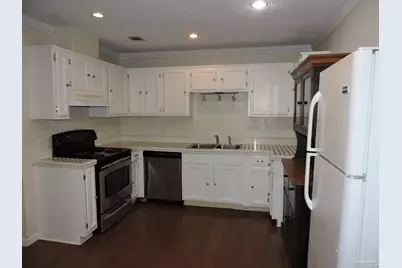 7823 Dartmoor Dr, Pensacola, FL 32514 - Photo 5