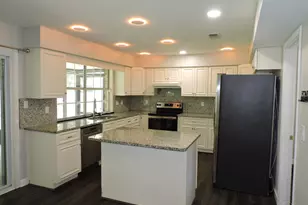 7674 Old Hickory Dr, Pensacola, FL 32507 - Photo 9