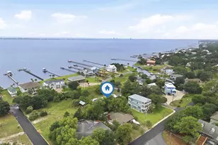 1038 Magnolia Ln, Gulf Breeze, FL 32563 - Photo 35