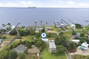 1038 Magnolia Ln, Gulf Breeze, FL 32563 - Photo 33