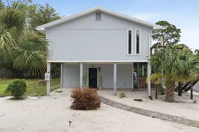 1038 Magnolia Ln, Gulf Breeze, FL 32563 - Photo 9