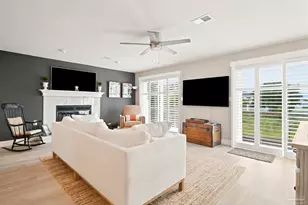 1038 Magnolia Ln, Gulf Breeze, FL 32563 - Photo 11