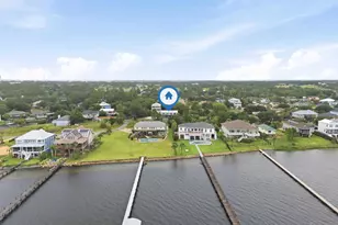 1038 Magnolia Ln, Gulf Breeze, FL 32563 - Photo 1