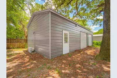 6605 Lee St, Milton, FL 32570 - Photo 3