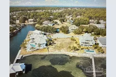 4731 Marina Dr, Gulf Breeze, FL 32563 - Photo 13