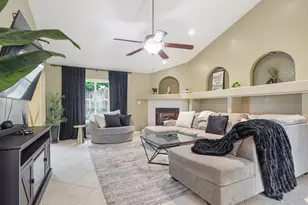 2101 Pin High Dr, Pensacola, FL 32526 - Photo 3