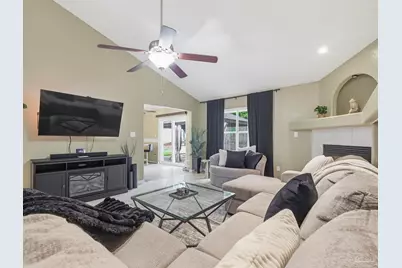 2101 Pin High Dr, Pensacola, FL 32526 - Photo 11
