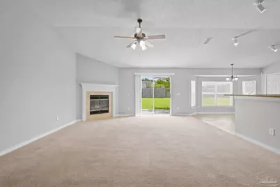 7043 Season Dr, Milton, FL 32570 - Photo 7