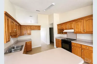 401 Thorn Ct, Pensacola, FL 32526 - Photo 11