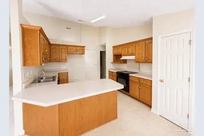 401 Thorn Ct, Pensacola, FL 32526 - Photo 9