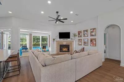 3232 Cobblestone Dr, Pace, FL 32571 - Photo 9