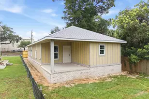 915 N B St, Pensacola, FL 32501 - Photo 37