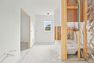 915 N B St, Pensacola, FL 32501 - Photo 11