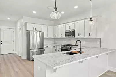 915 N B St, Pensacola, FL 32501 - Photo 11