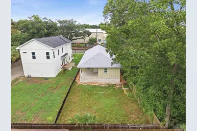 915 N B St, Pensacola, FL 32501 - Photo 9
