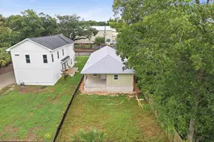 915 N B St, Pensacola, FL 32501 - Photo 9