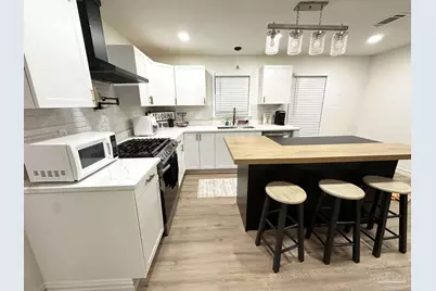 2100 N Spring St, Pensacola, FL 32501 - Photo 5