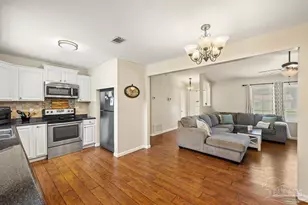 10517 Heatherwood Dr, Pensacola, FL 32506 - Photo 9