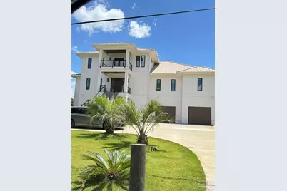 2718 Bay St, Gulf Breeze, FL 32563 - Photo 11