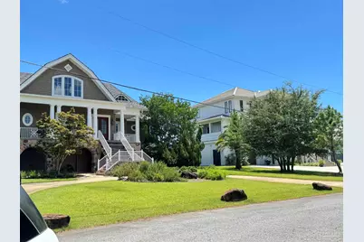 2718 Bay St, Gulf Breeze, FL 32563 - Photo 9