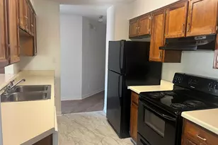 7225 W Fairfield Dr, Pensacola, FL 32506 - Photo 9