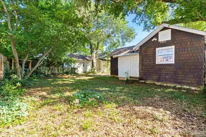 7 Broadmoor Ln, Pensacola, FL 32507 - Photo 7