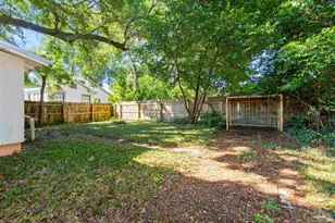 7 Broadmoor Ln, Pensacola, FL 32507 - Photo 5