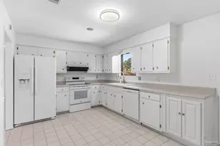 6639 Chicago Ave, Pensacola, FL 32526 - Photo 9