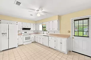 6639 Chicago Ave, Pensacola, FL 32526 - Photo 9