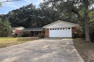 5748 Princeton Dr, Pensacola, FL 32526 - Photo 1
