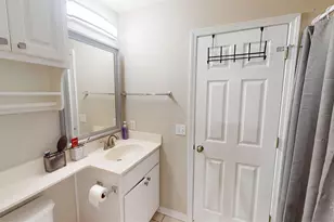 2737 Bay Club Dr, Navarre, FL 32566 - Photo 17