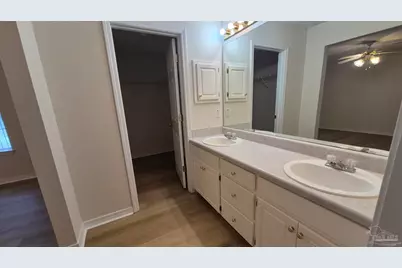 7361 Chimney Pines Dr, Pensacola, FL 32526 - Photo 11