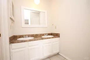2303 W Michigan Ave, Pensacola, FL 32526 - Photo 11