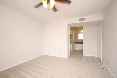2303 W Michigan Ave #F9, Pensacola, FL 32526 - Photo 9