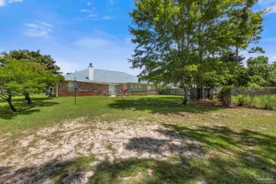 8335 Onich Dr, Navarre, FL 32566 - Photo 13