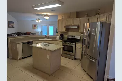 4009 Shorewood Dr, Pensacola, FL 32507 - Photo 5