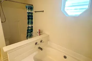 4009 Shorewood Dr, Pensacola, FL 32507 - Photo 13