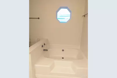 4009 Shorewood Dr, Pensacola, FL 32507 - Photo 15