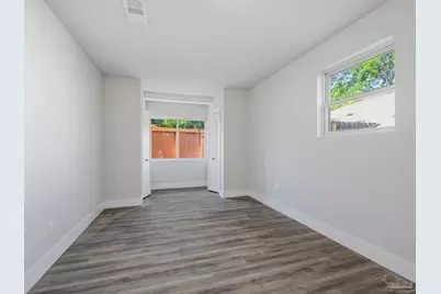 6426 Julia Dr, Milton, FL 32570 - Photo 11