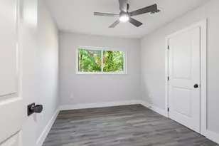 6426 Julia Dr, Milton, FL 32570 - Photo 15