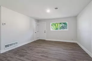 6426 Julia Dr, Milton, FL 32570 - Photo 3