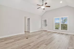 8977 Eureka St, Milton, FL 32583 - Photo 13