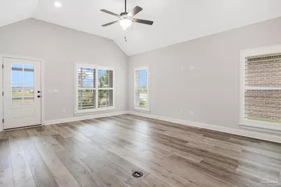 8977 Eureka St, Milton, FL 32583 - Photo 11