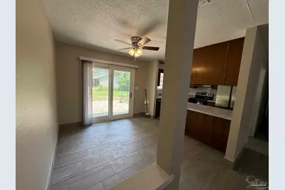 7823 Coronet Ln, Pensacola, FL 32514 - Photo 11