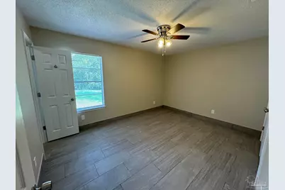 7823 Coronet Ln, Pensacola, FL 32514 - Photo 19
