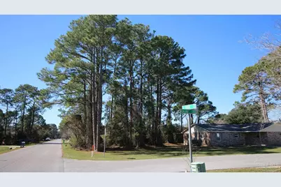 3212 Duke Dr, Gulf Breeze, FL 32563 - Photo 15
