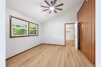 2014 University St, Pensacola, FL 32504 - Photo 9