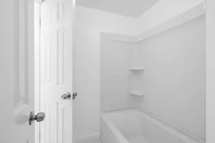 2014 University St, Pensacola, FL 32504 - Photo 31
