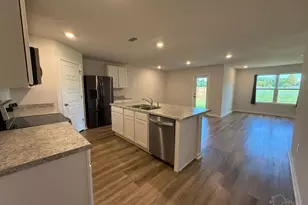 9732 Angel Oak Dr, Pensacola, FL 32526 - Photo 13